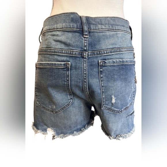Express High Rise Distressed Rhinestone Embellished Shortie - Size 2 - Picture 3 of 8